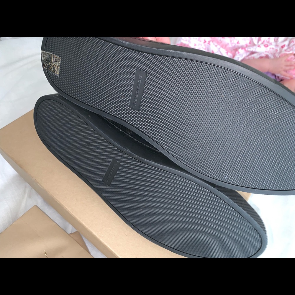 Men’s Burberry sneakers - Picture 4 of 4